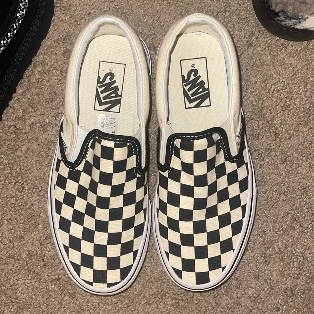 checkered vans